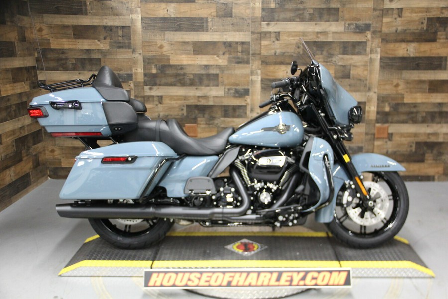 2024 Harley-Davidson Ultra Limited Sharkskin Blue – Black Finish