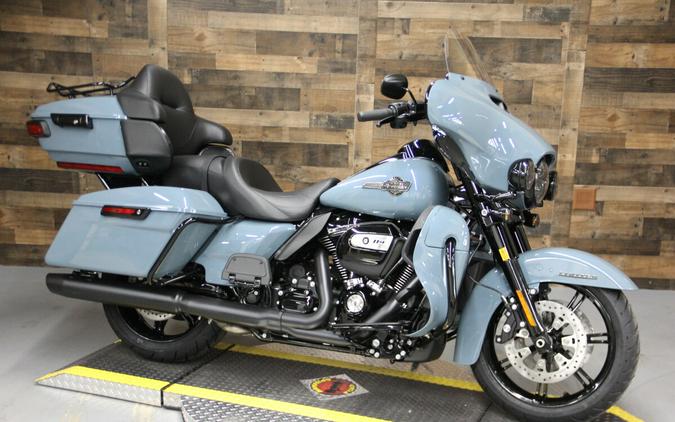 2024 Harley-Davidson Ultra Limited Sharkskin Blue – Black Finish