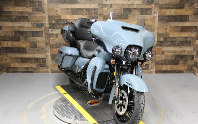 2024 Harley-Davidson Ultra Limited Sharkskin Blue – Black Finish