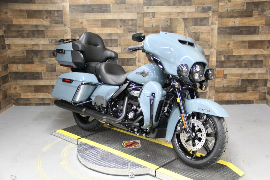 2024 Harley-Davidson Ultra Limited Sharkskin Blue – Black Finish