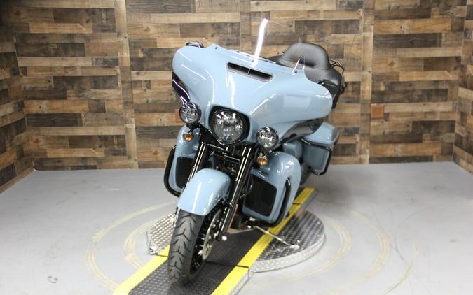 2024 Harley-Davidson Ultra Limited Sharkskin Blue – Black Finish