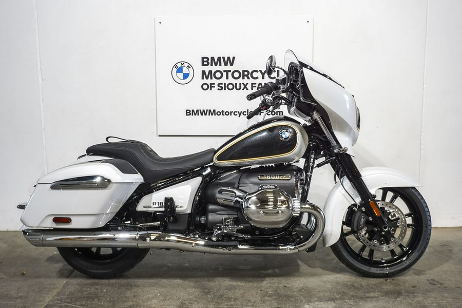 2023 BMW R 18 B 719 Mineral White Metallic