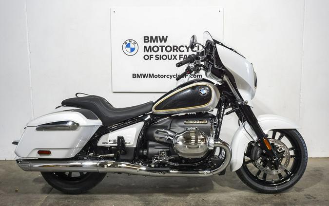 2023 BMW R 18 B 719 Mineral White Metallic