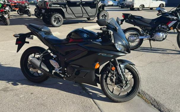 2023 Yamaha YZF-R3 ABS