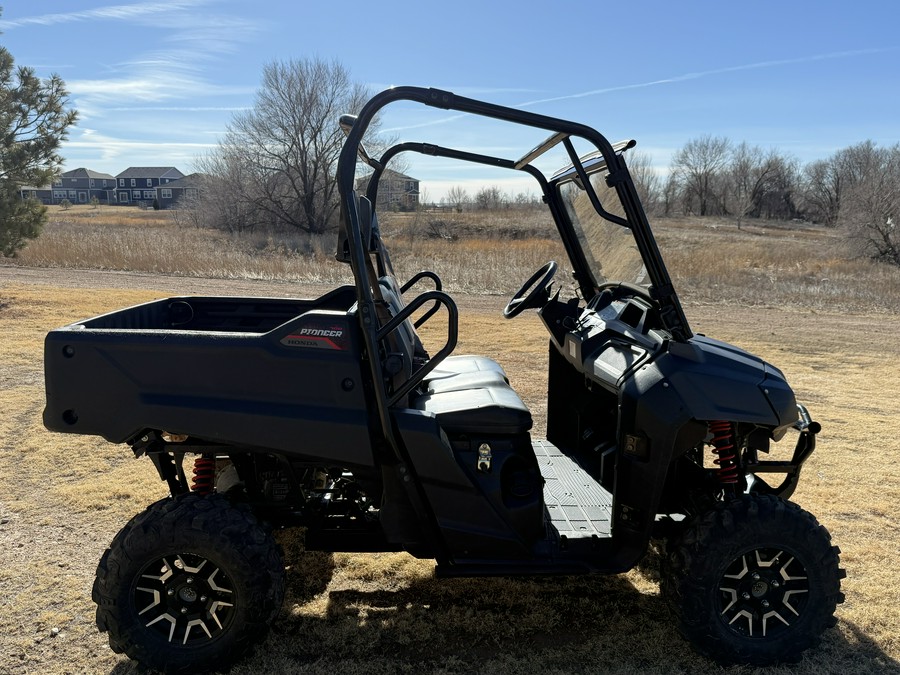 2018 Honda Pioneer 700 Deluxe