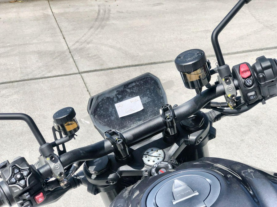 2027 Ducati MONSTER 896