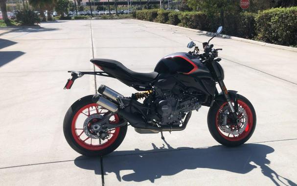 2027 Ducati MONSTER 896