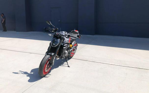 2027 Ducati MONSTER 896