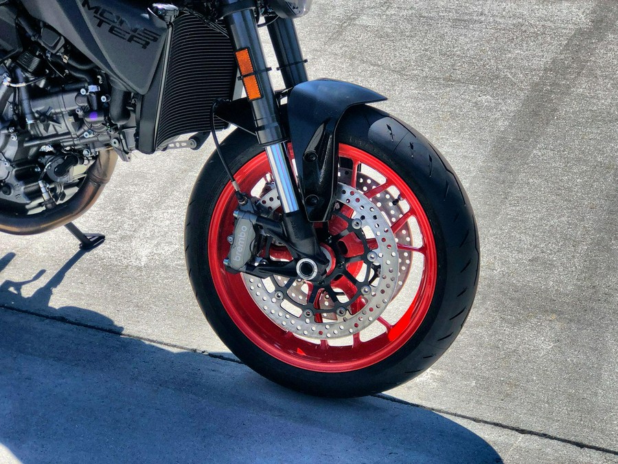 2027 Ducati MONSTER 896