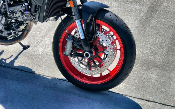 2027 Ducati MONSTER 896
