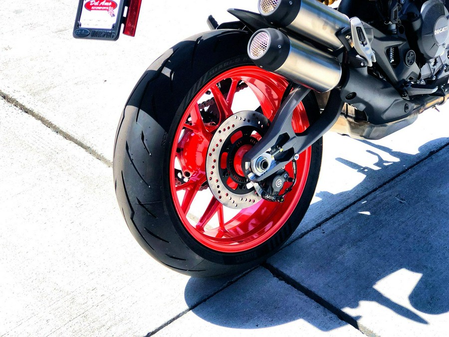 2027 Ducati MONSTER 896