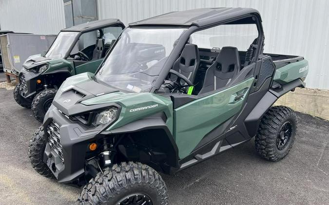 2023 Can-Am® Commander DPS 700