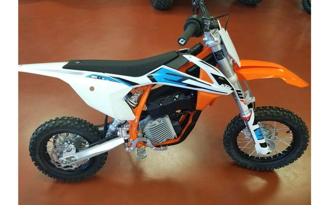 2022 KTM SX-E 5