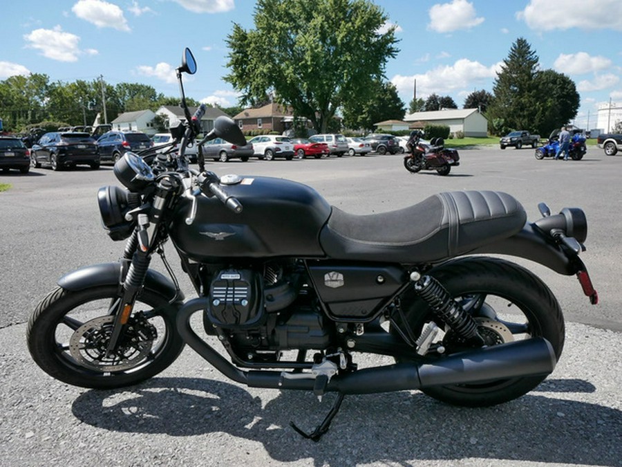 2024 Moto Guzzi V7 Stone