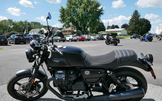 2024 Moto Guzzi V7 Stone