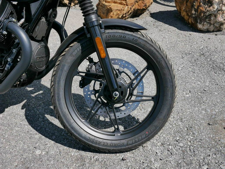 2024 Moto Guzzi V7 Stone