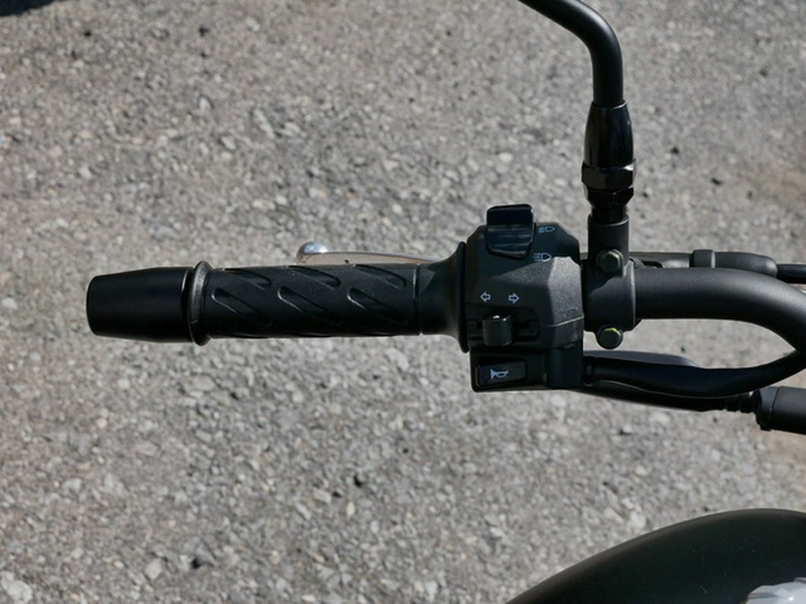 2024 Moto Guzzi V7 Stone