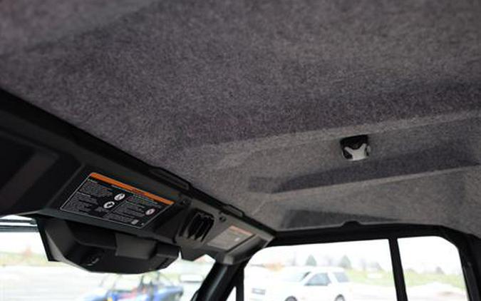 2026 Can-Am Defender XT CAB HD11