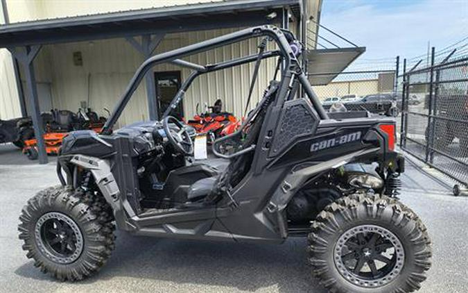 2026 Can-Am Maverick Trail DPS 700
