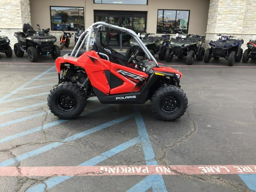 2026 POLARIS RZR 200 EFI