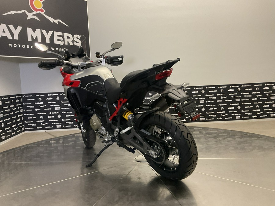 2027 DUCATI MULTISTRADA V4 RALLY TRAVEL & RADAR SPOKED WHEELS - 3241D