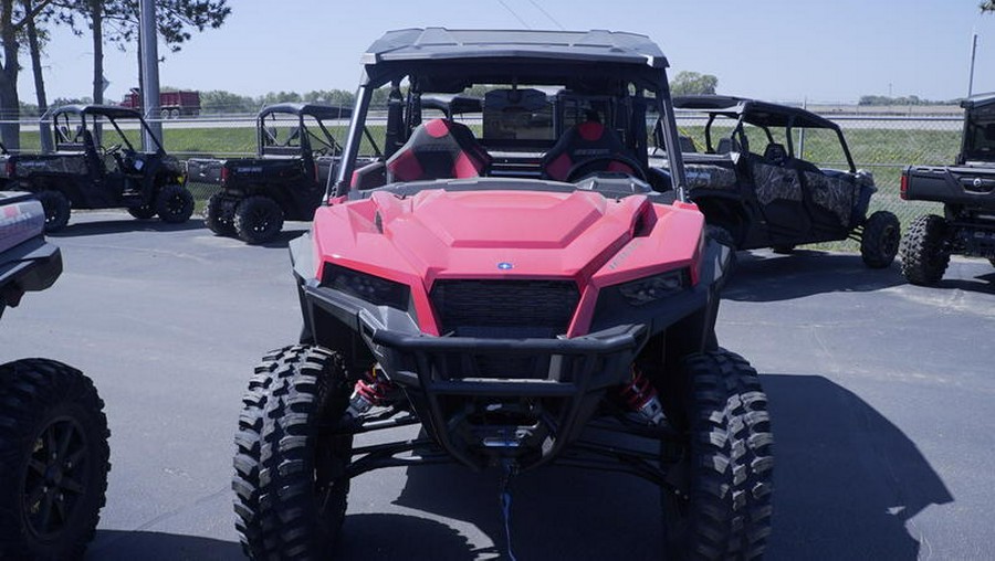 2025 Polaris® General XP 4 1000 Ultimate