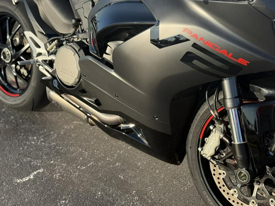 2024 Ducati Panigale V2 Black on Black