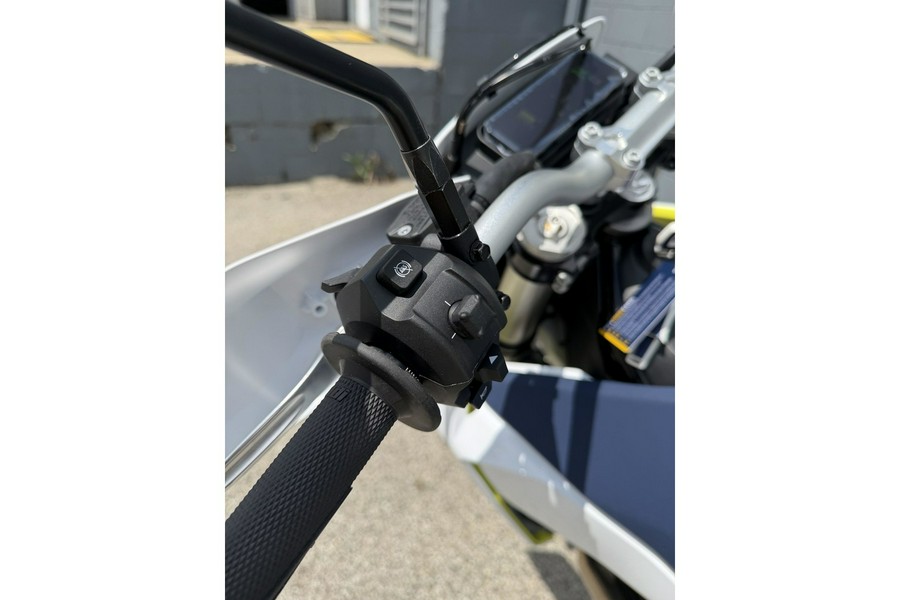 2027 701 Enduro - Husqvarna Motorcycles