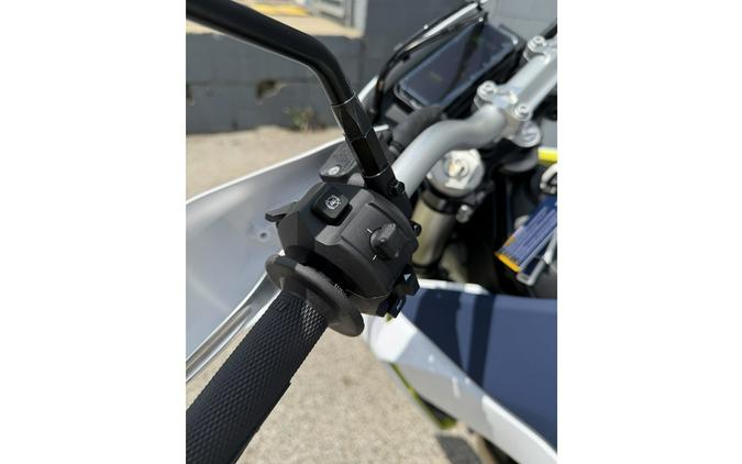 2027 701 Enduro - Husqvarna Motorcycles