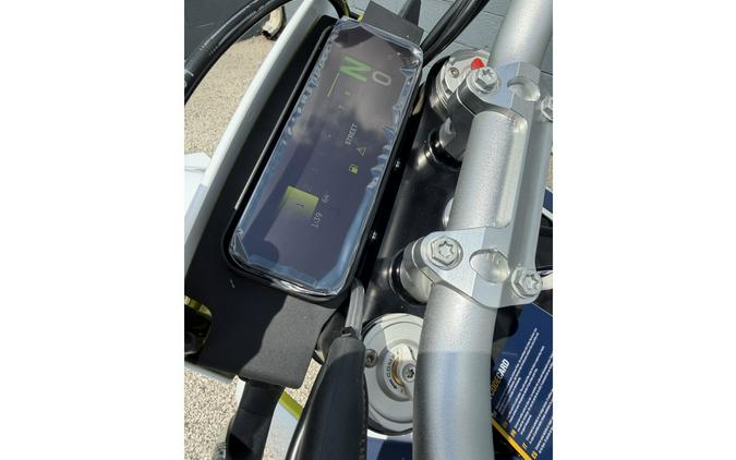 2027 701 Enduro - Husqvarna Motorcycles