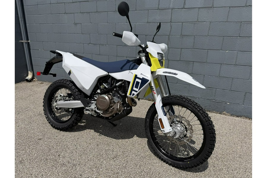 2027 701 Enduro - Husqvarna Motorcycles