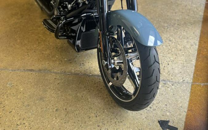 2024 Harley-Davidson Road Glide® SHARKSKIN