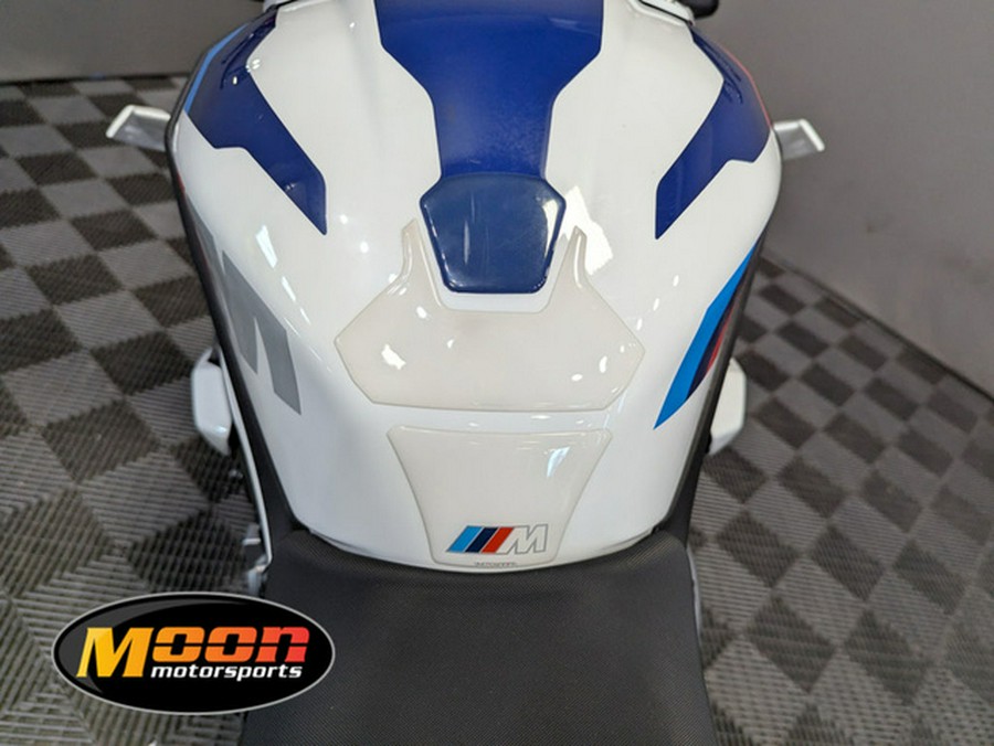 2023 BMW M 1000 R Light WhiteM Motorsport