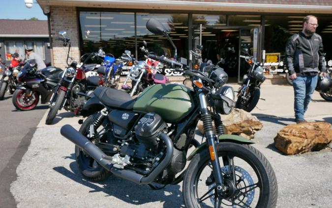 2024 Moto Guzzi V7 Stone