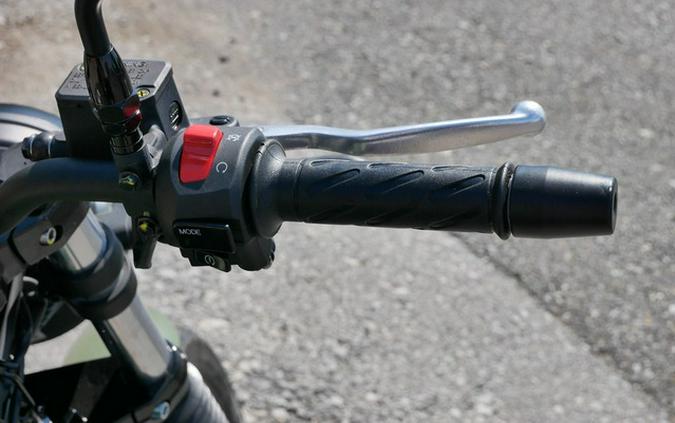 2024 Moto Guzzi V7 Stone