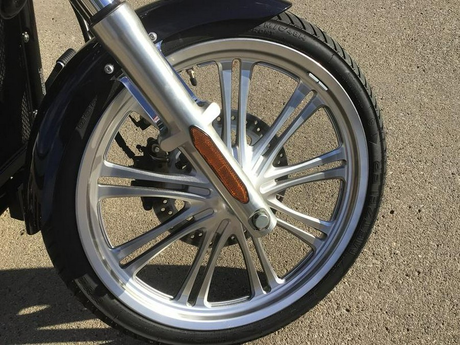 2012 Kawasaki Vulcan® 900 Custom