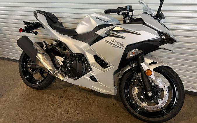 2024 Kawasaki Ninja® 500 ABS