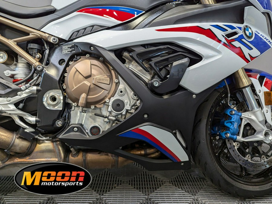 2022 BMW S 1000 RR Light White Racing Blue Racing Red