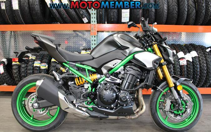 2026 Kawasaki Z900 SE ABS