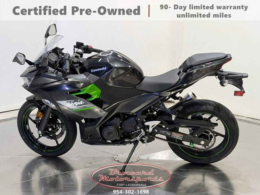 2023 Kawasaki Ninja 400 Metallic Magnetic Dark Gray/Twilight Bl KRT Edition