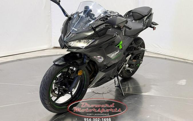 2023 Kawasaki Ninja 400 Metallic Magnetic Dark Gray/Twilight Bl KRT Edition