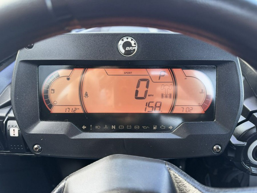 2023 Can-Am® Commander X mr 1000R Mossy Oak Break-Up Country Camo