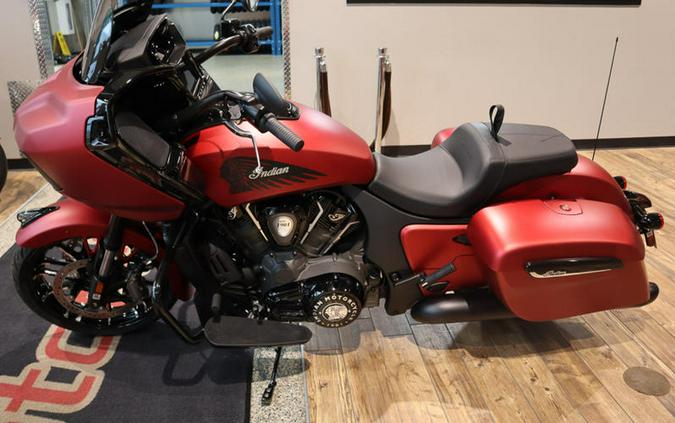 2024 Indian Motorcycle® Challenger® Dark Horse® Sunset Red Smoke