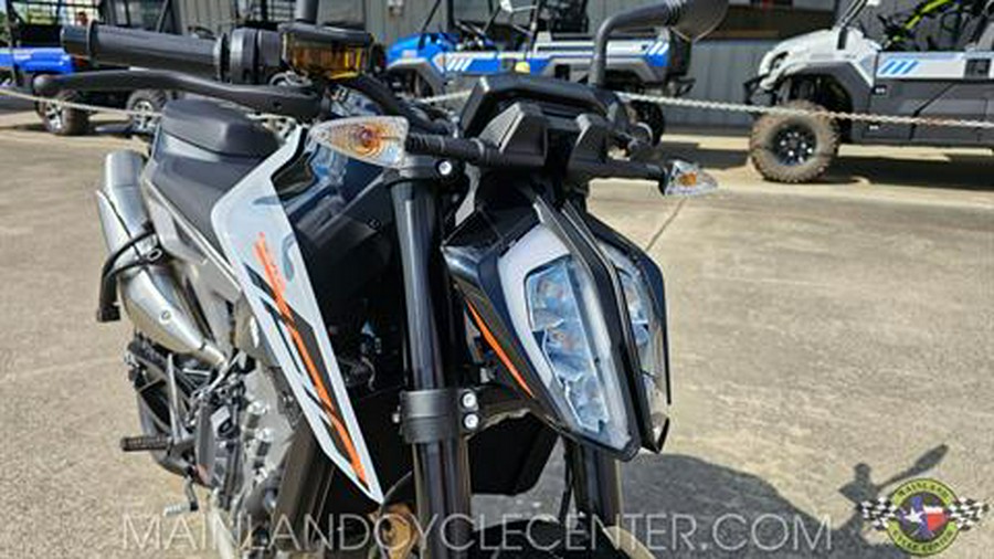 2024 KTM 790 Duke