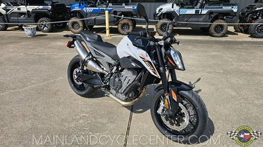 2024 KTM 790 Duke