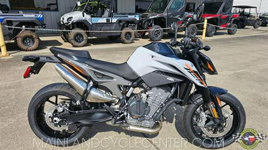2024 KTM 790 Duke