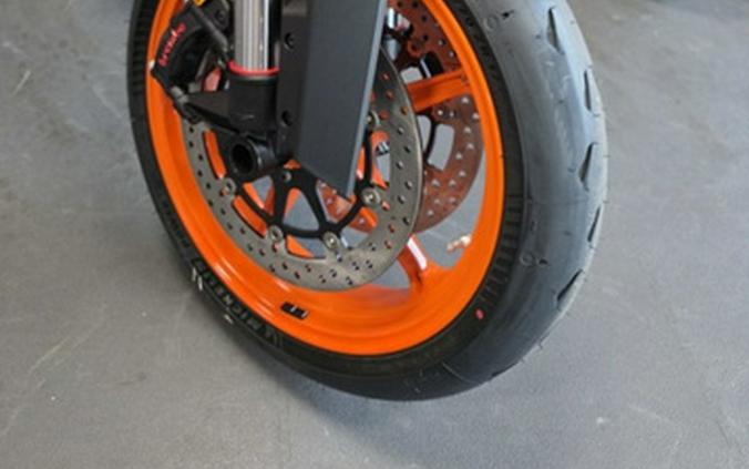 2026 KTM Duke 990 R