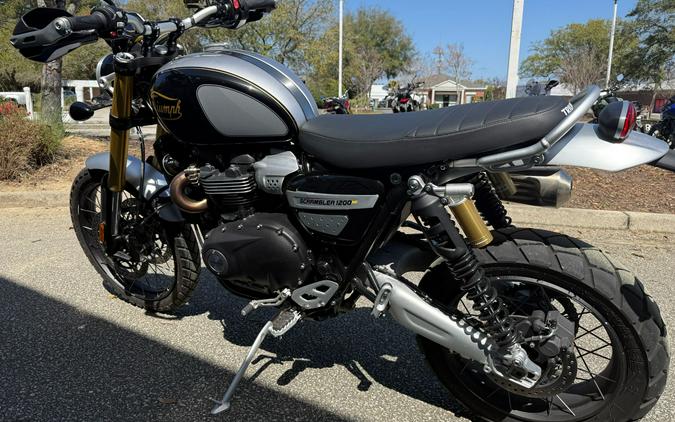 2025 Triumph Scrambler 1200 XE