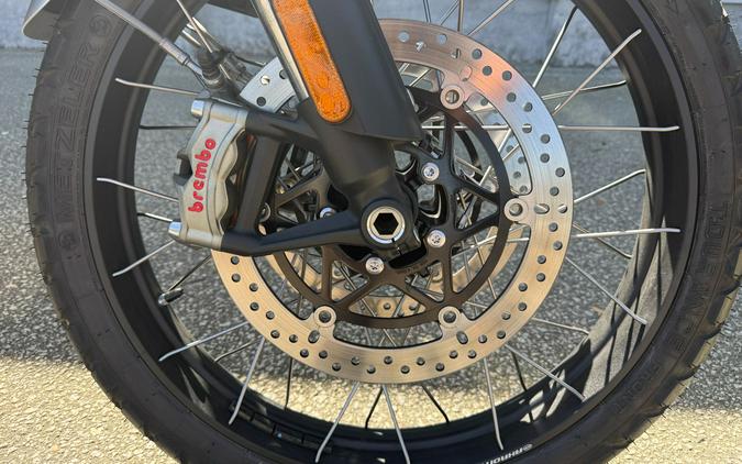 2025 Triumph Scrambler 1200 XE