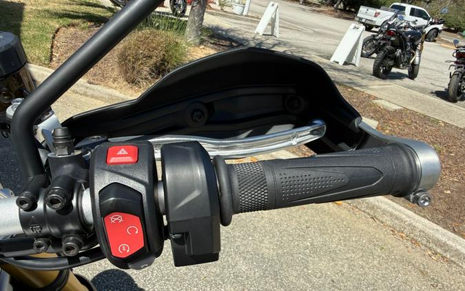 2025 Triumph Scrambler 1200 XE